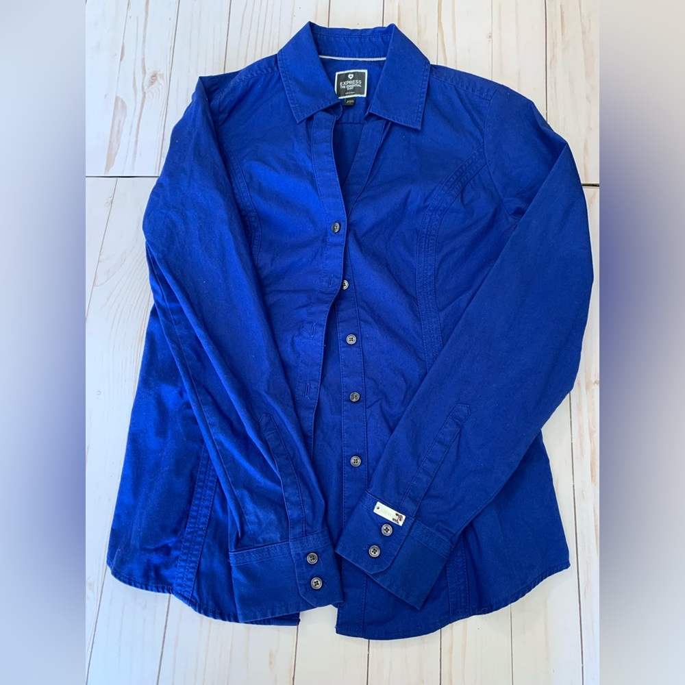 Express The Essential Shirt